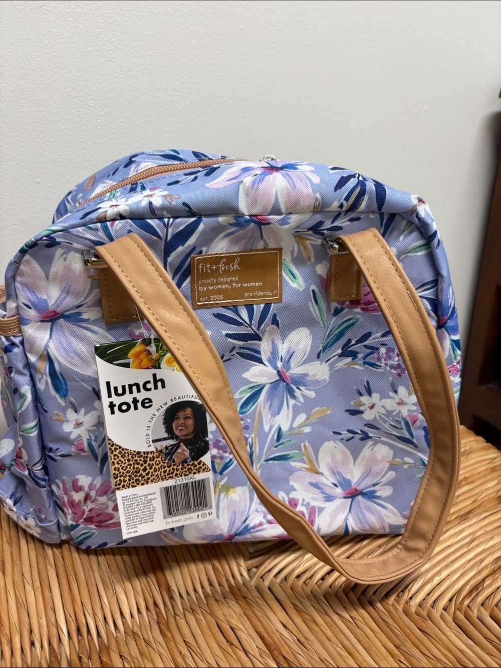 Fit and Fresh Lunch Tote with Tan Straps